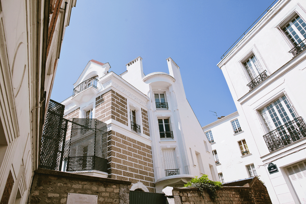 montmartre buildings