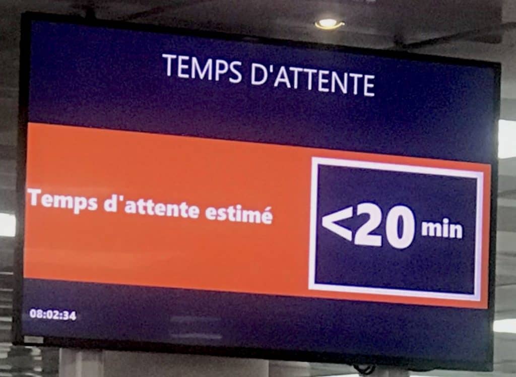 airport charles de gaulle wait time more than twenty minutes