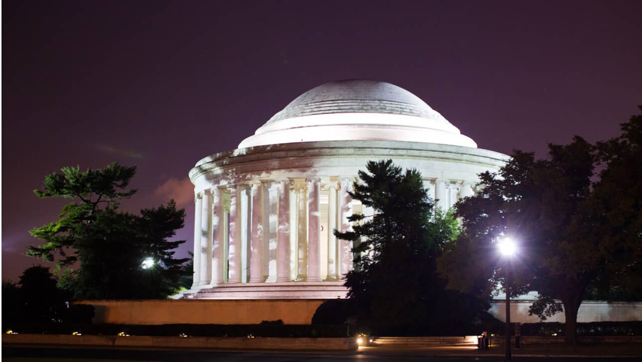 the thomas jefferson memorial at night in washington, d.c.