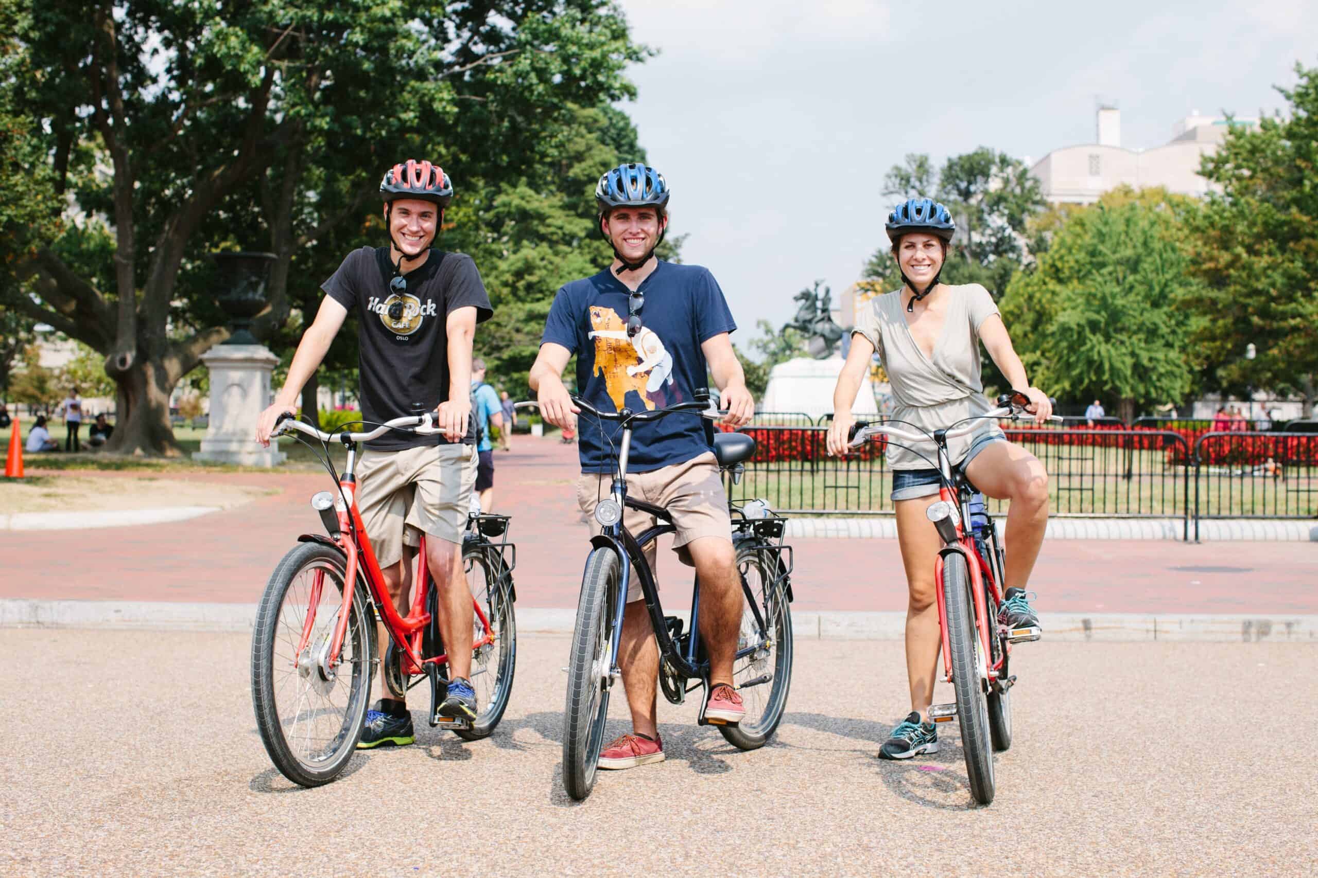 Monuments & Memorials Bike Tour
