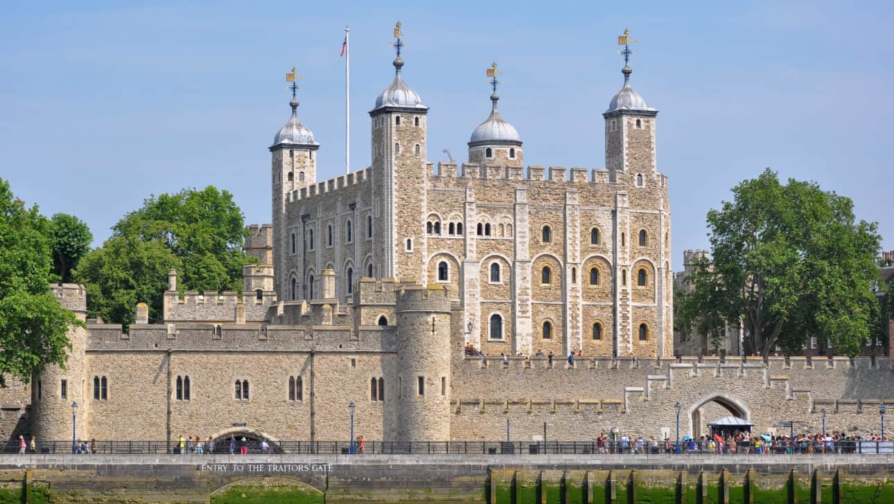 London, Alone With The Crown Jewels Vip Tower Of London Tour, Highlights, Alone-With-The-Crown-Jewels-Vip-Tower-Of-London-Tour-The-White-Tower.