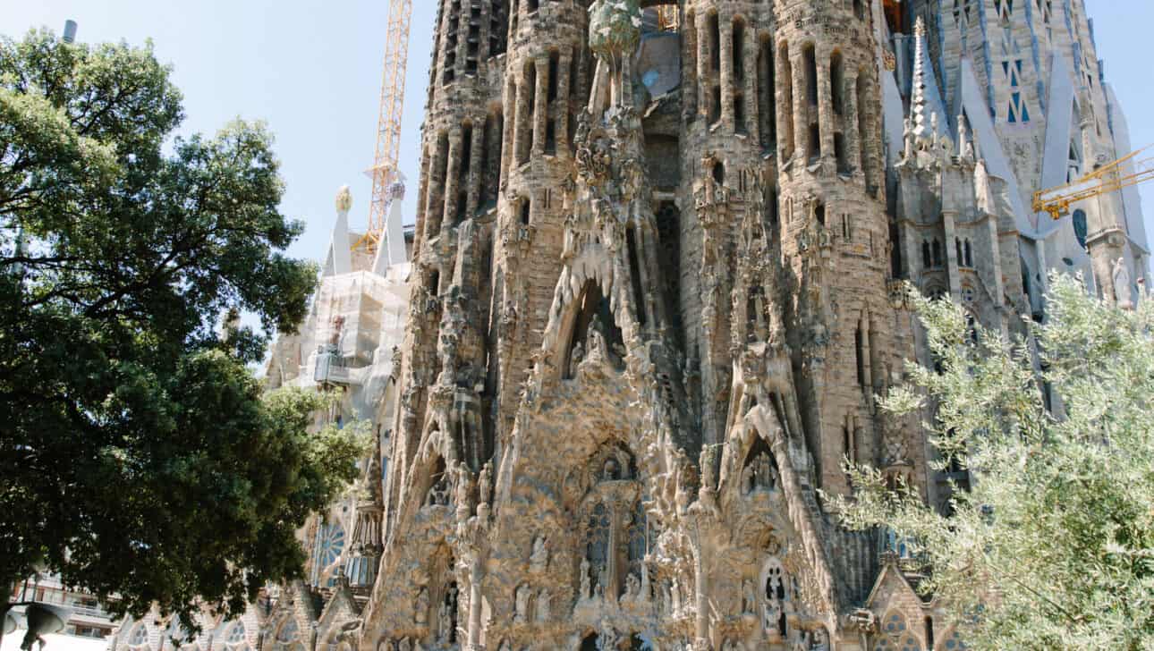 Barcelona, Gaudi Bike Tour, Highlights, Barcelona-Gaudi-Bike-Tour-Skip-The-Line.