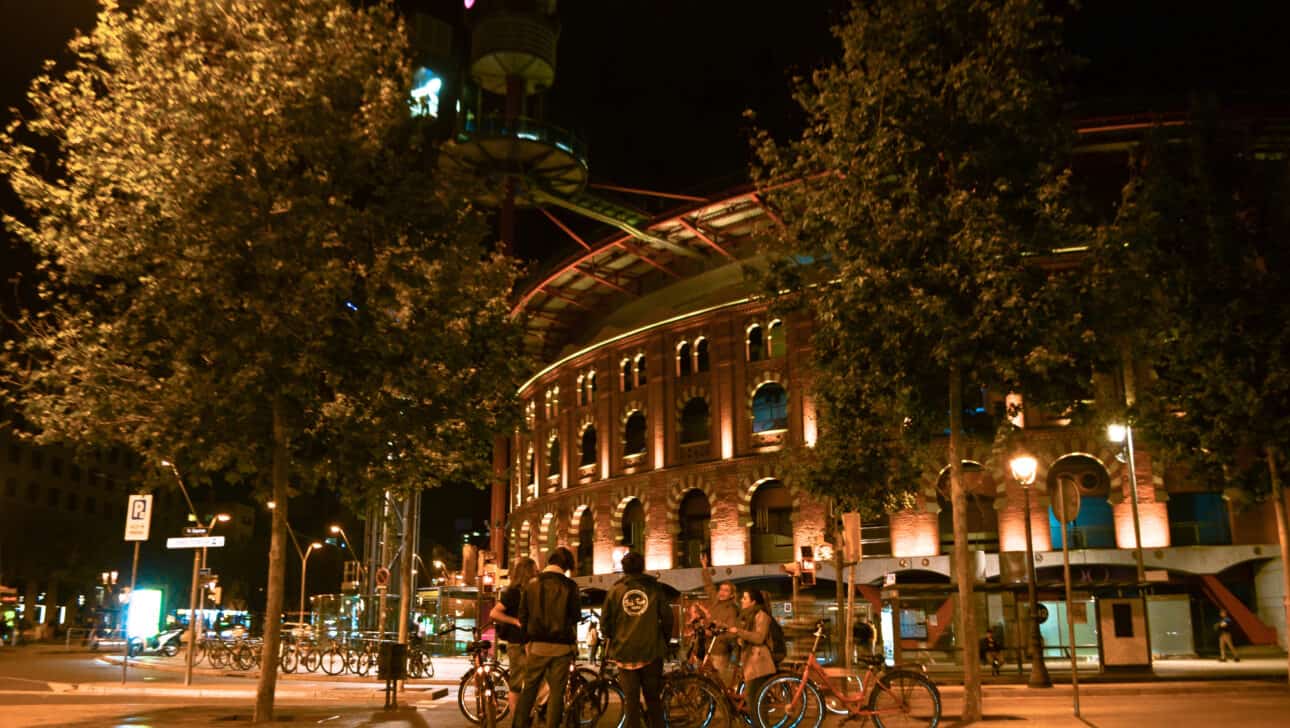 Barcelona, Night Bike Tour, Highlights, Barcelona-Night-Bike-Tour-Plaza-Espana.