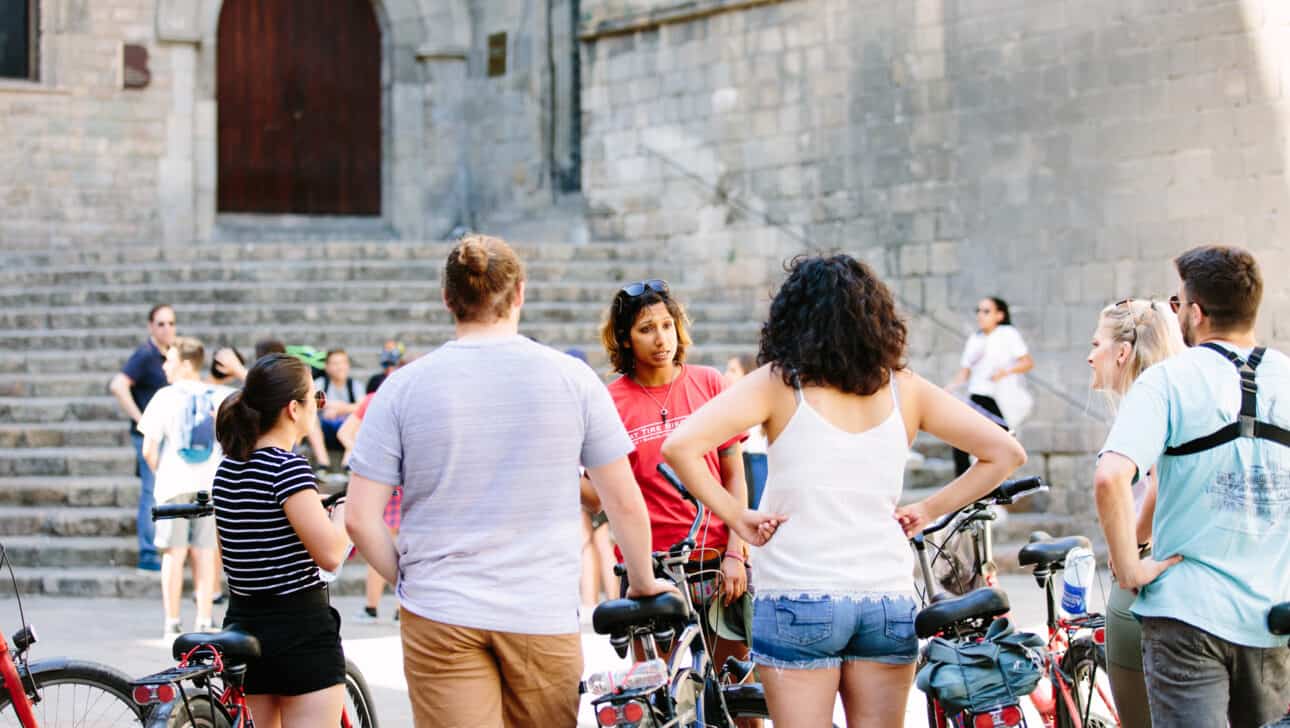 Barcelona, Small Group Tour, Highlights, Barcelona-Small-Group-Tour-Plaza-Del-Rei.