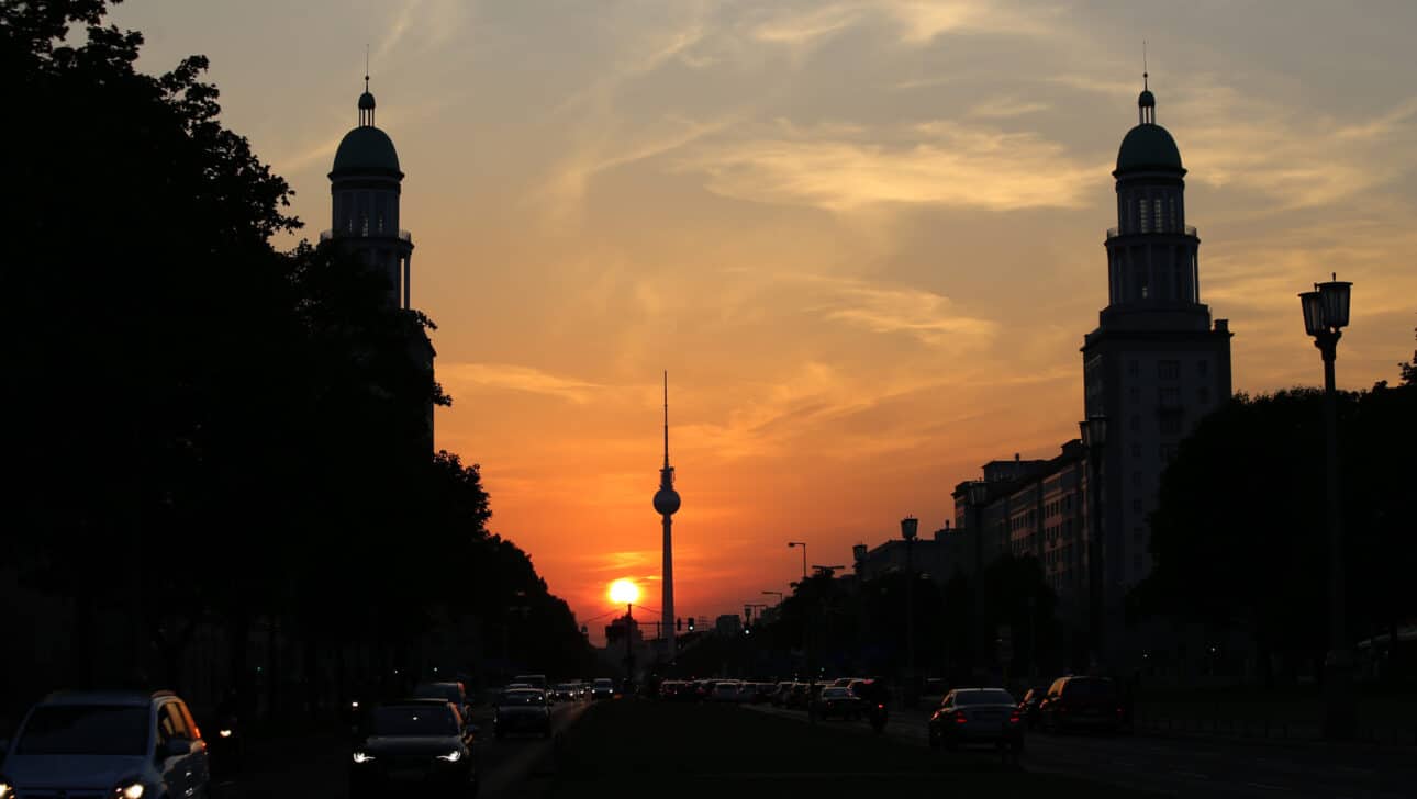 Berlin, Night Bike Tour, Highlights, Berlin-Night-Bike-Tour-Night-Bike-Tour-Karl-Marx-Allee.