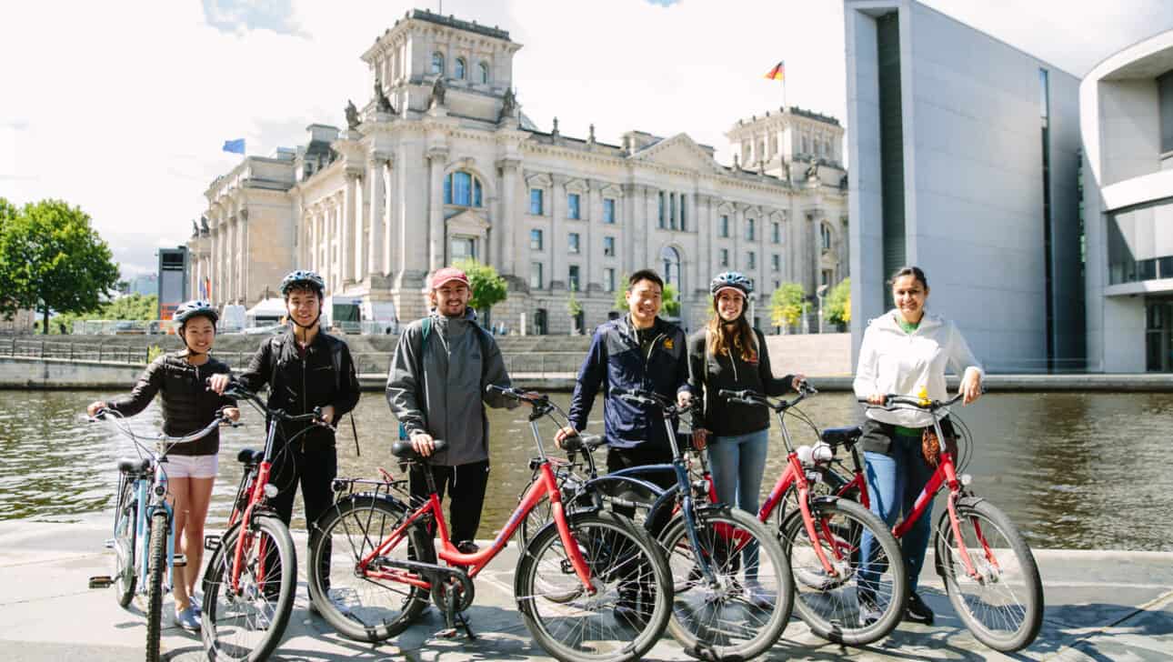 Berlin, Wall Bike Tour, Highlights, Berlin-Wall-Bike-Tour-Wall-Tour-Reichstag.