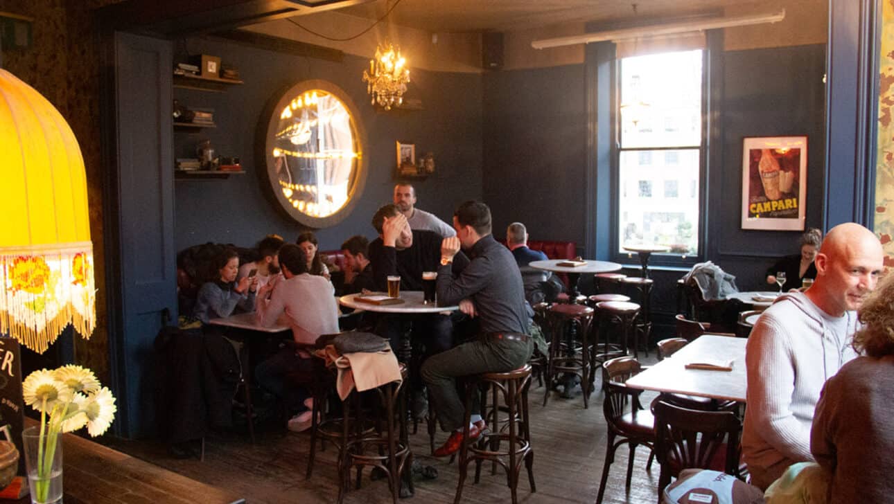 London, East End Market And Pub Tour, Highlights, London-East-End-Market-And-Pub-Tour-Victorian-Pubs.