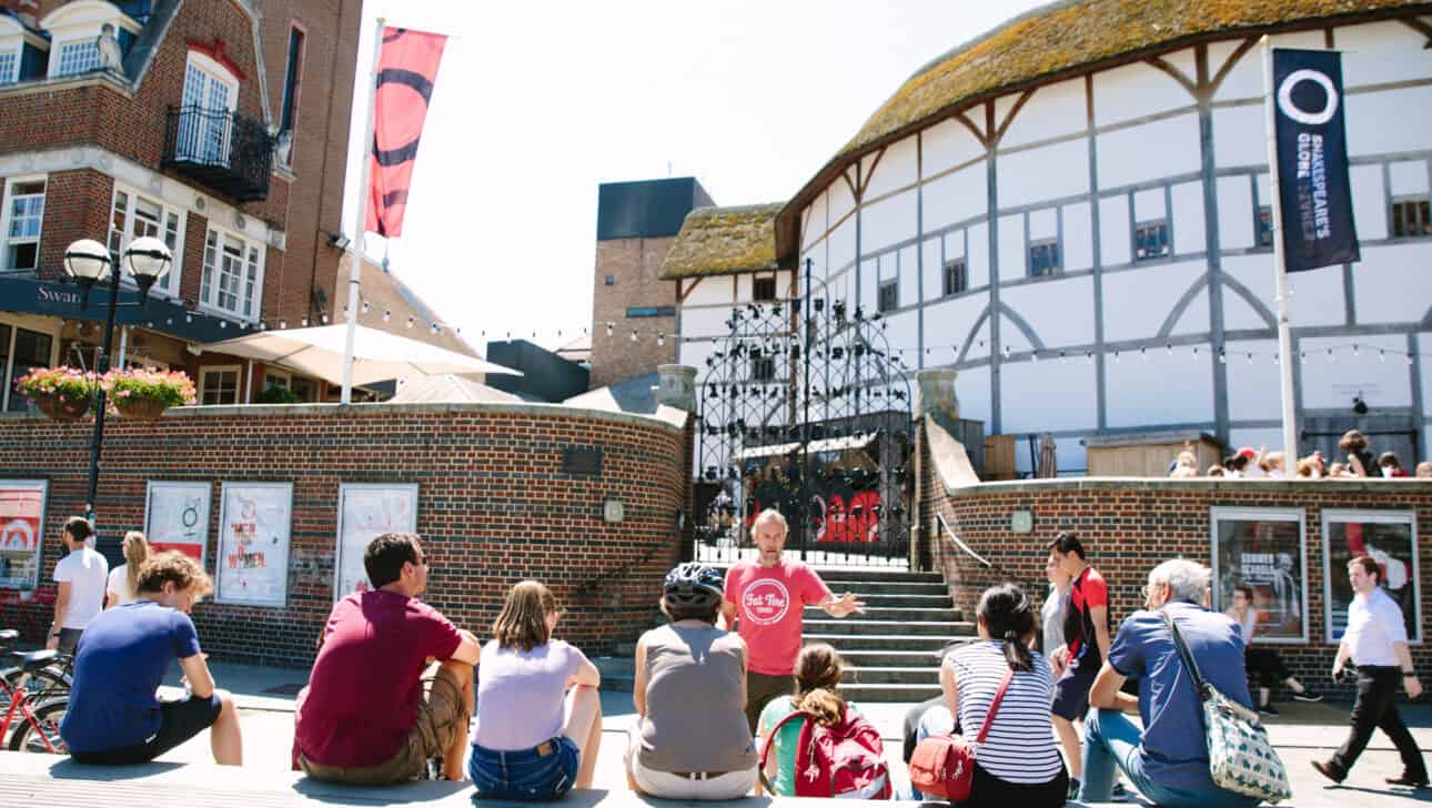 London, River Thames Bike Tour, Highlights, London-River-Thames-Bike-Tour-The-Globe-Theatre.