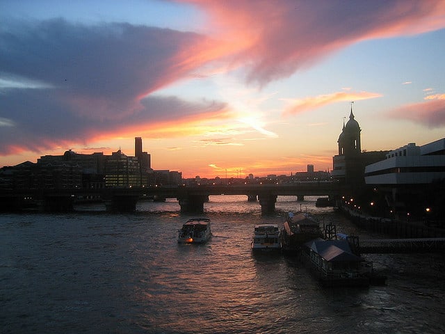 London, River Thames Evening Tour, Hero Sliders, London-River-Thames-Evening-Tour-Hero-Slider-Large.Png.