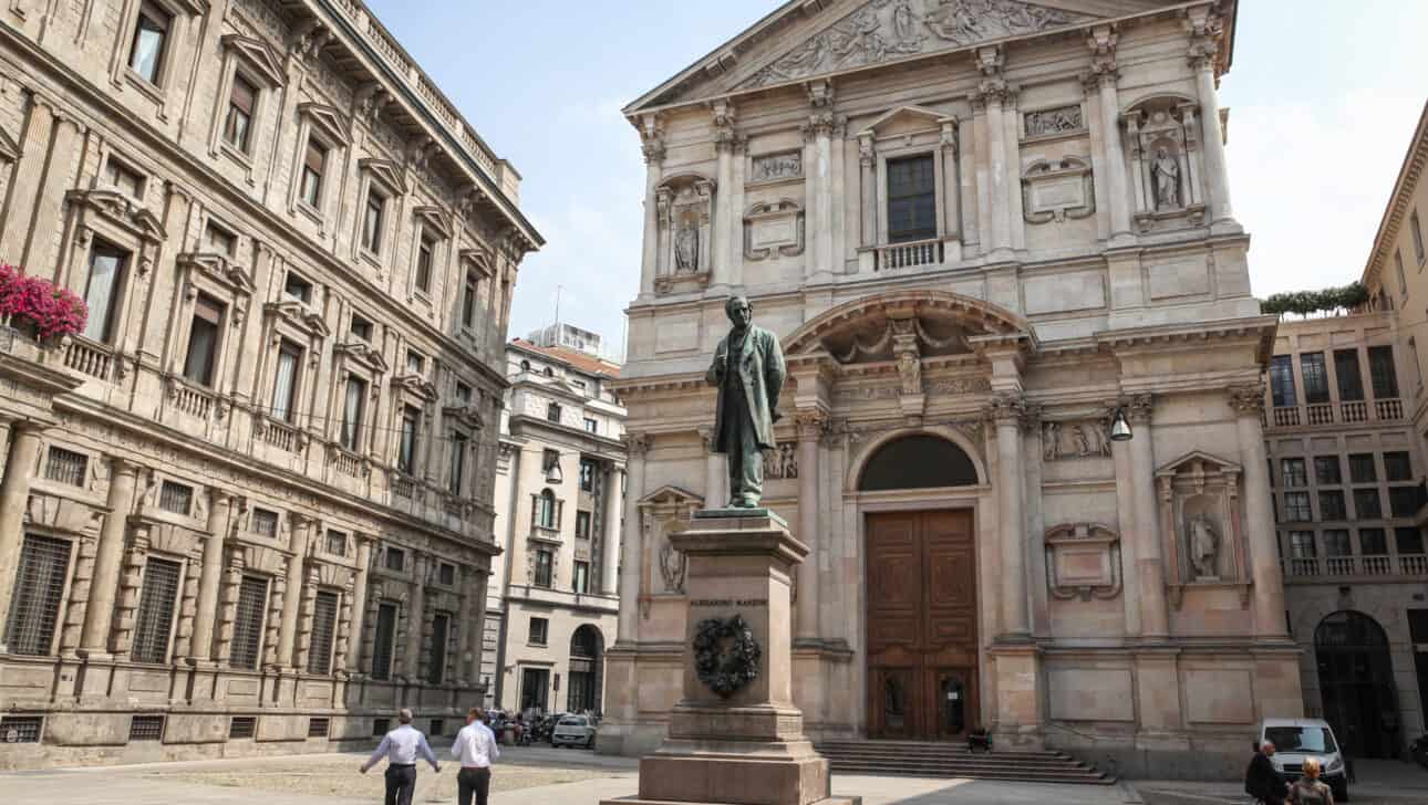 Milan, Private Segway, Highlights, Milan-Private-Segway-Copy-Of-Piazza-San-Fedele.