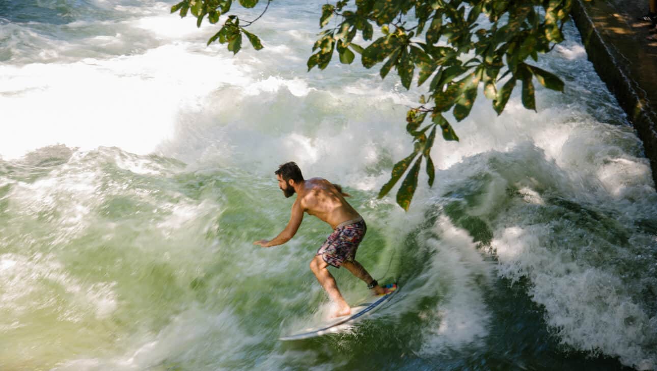 Munich, Attractions, Eisbach Surfers, Munich-Eisbach-Surfers-Slider4.