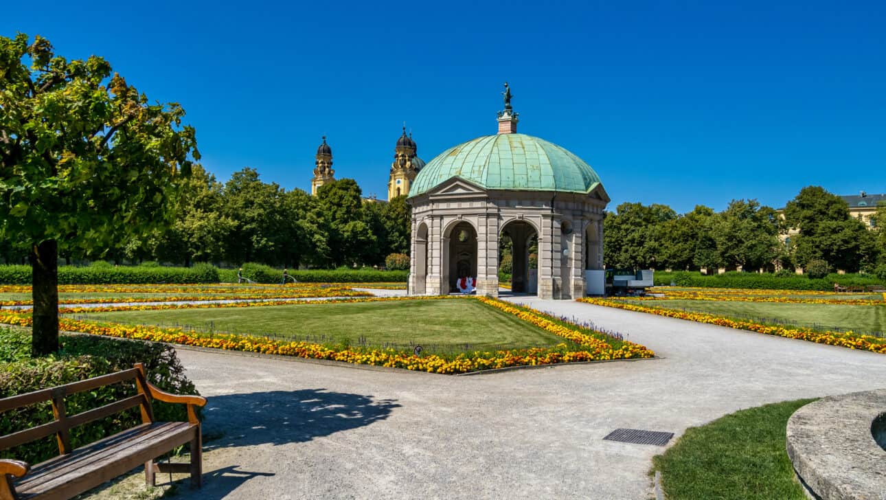 Munich, Attractions, Hofgarten, Munich-Hofgarten-Slider1.