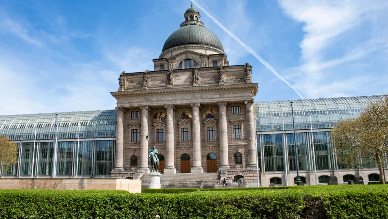 Munich, Mini Segway English, Highlights, Munich-Mini-Segway-English-State-Chancellory.