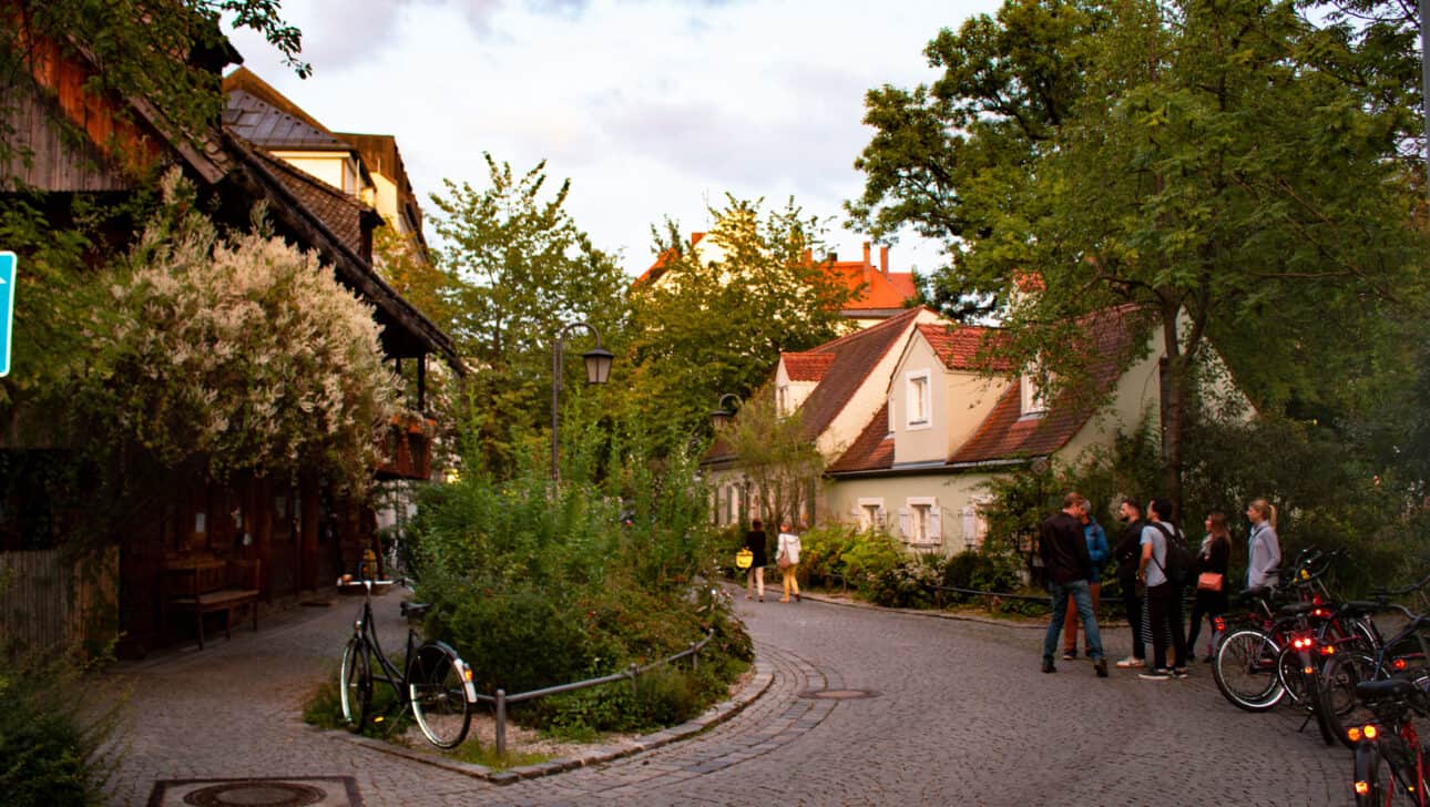 Munich, Night Bike Tour, Highlights, Munich-Night-Bike-Tour-Lehel.