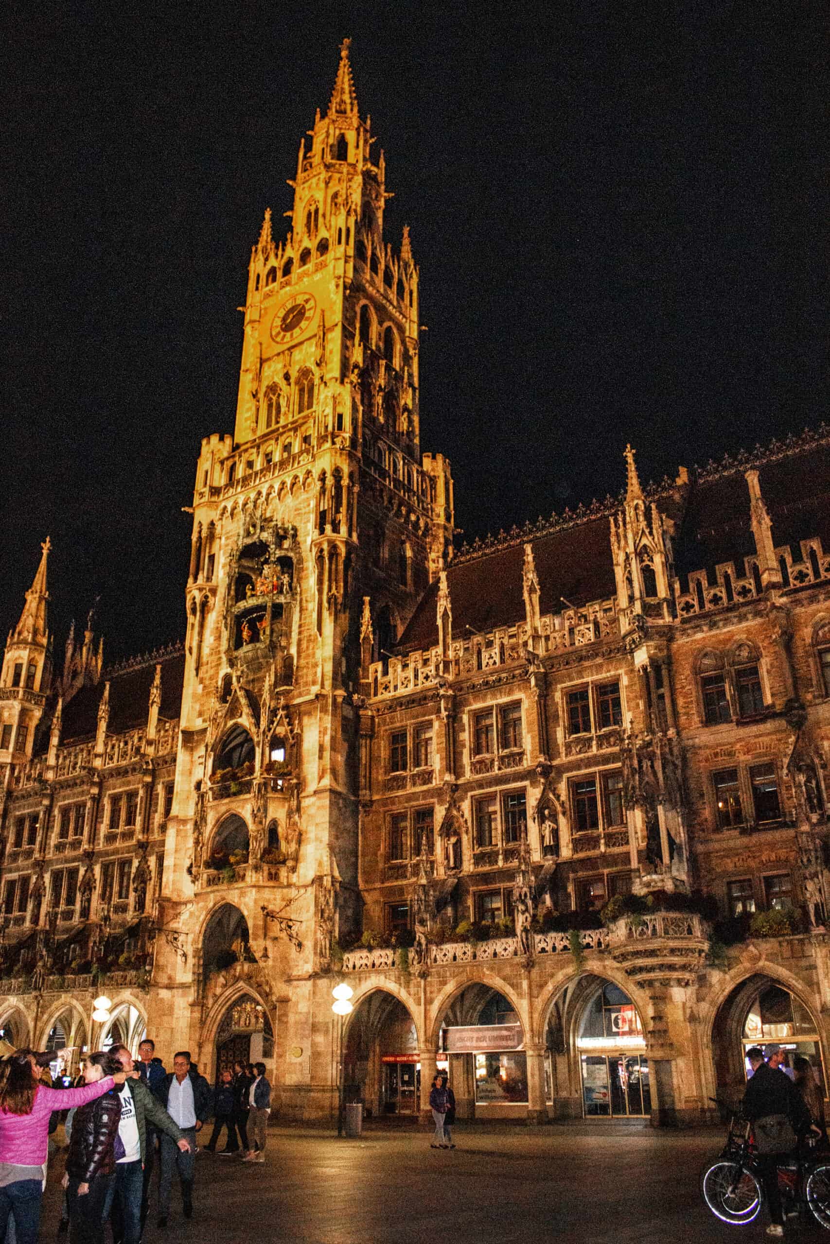 Munich, Night Bike Tour, Highlights, Munich-Night-Bike-Tour-Marienplatz-Night.