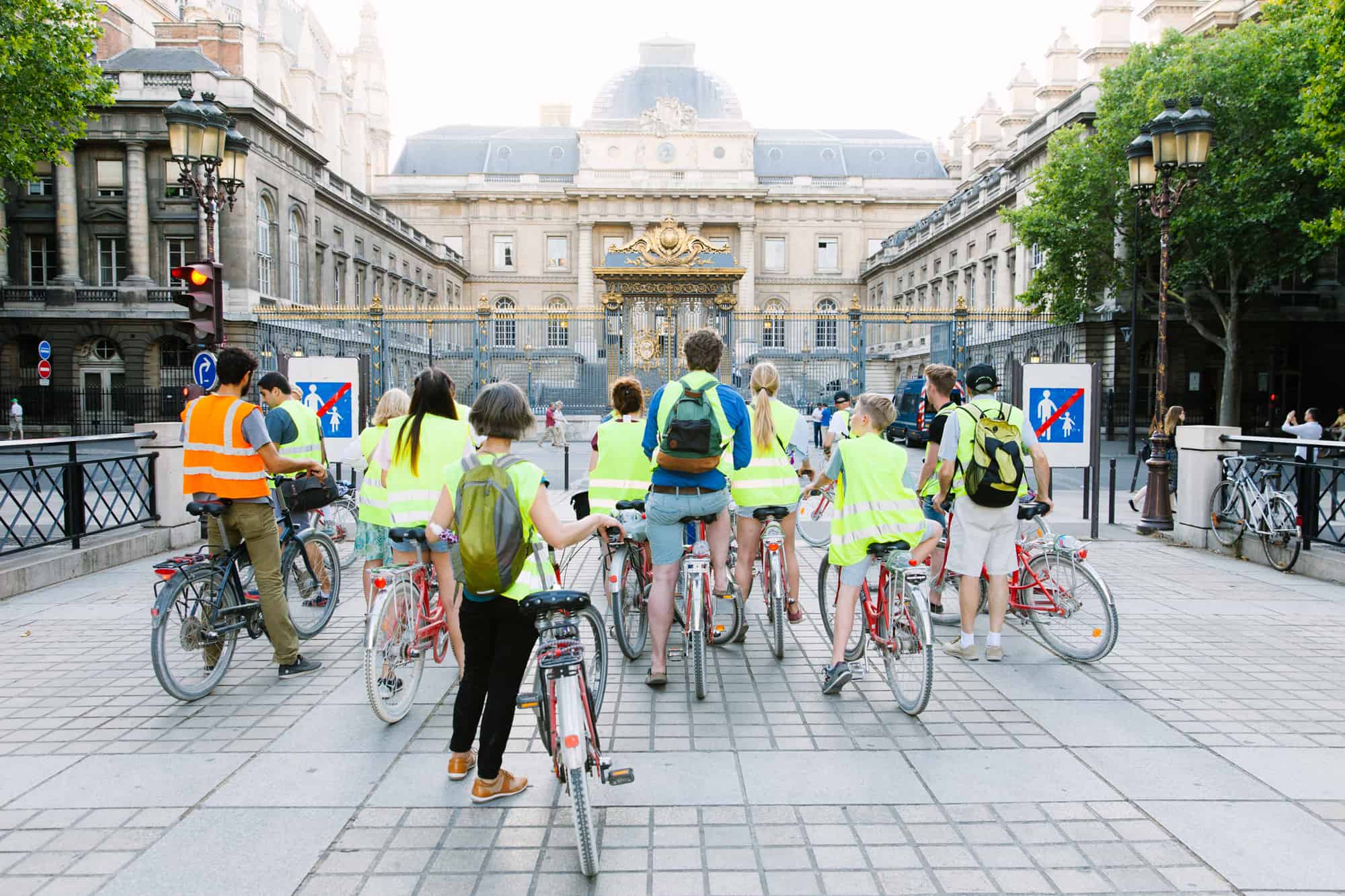 Paris, Paris Bike Tours, Paris Night Bike, Highlights, Paris-Bike-Tours-Paris-Night-Bike-Palais-De-Justice.