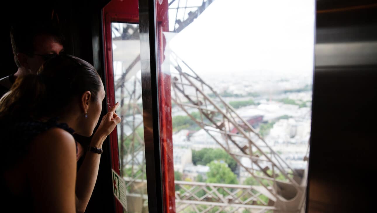 eiffel tower sunset tour Paris, Eiffel Tower Tours, Sunset Eiffel Tower, Highlight_Sunset Et, Paris-Eiffel-Tower-Tours-Sunset-Eiffel-Tower-Skip-The-Line.