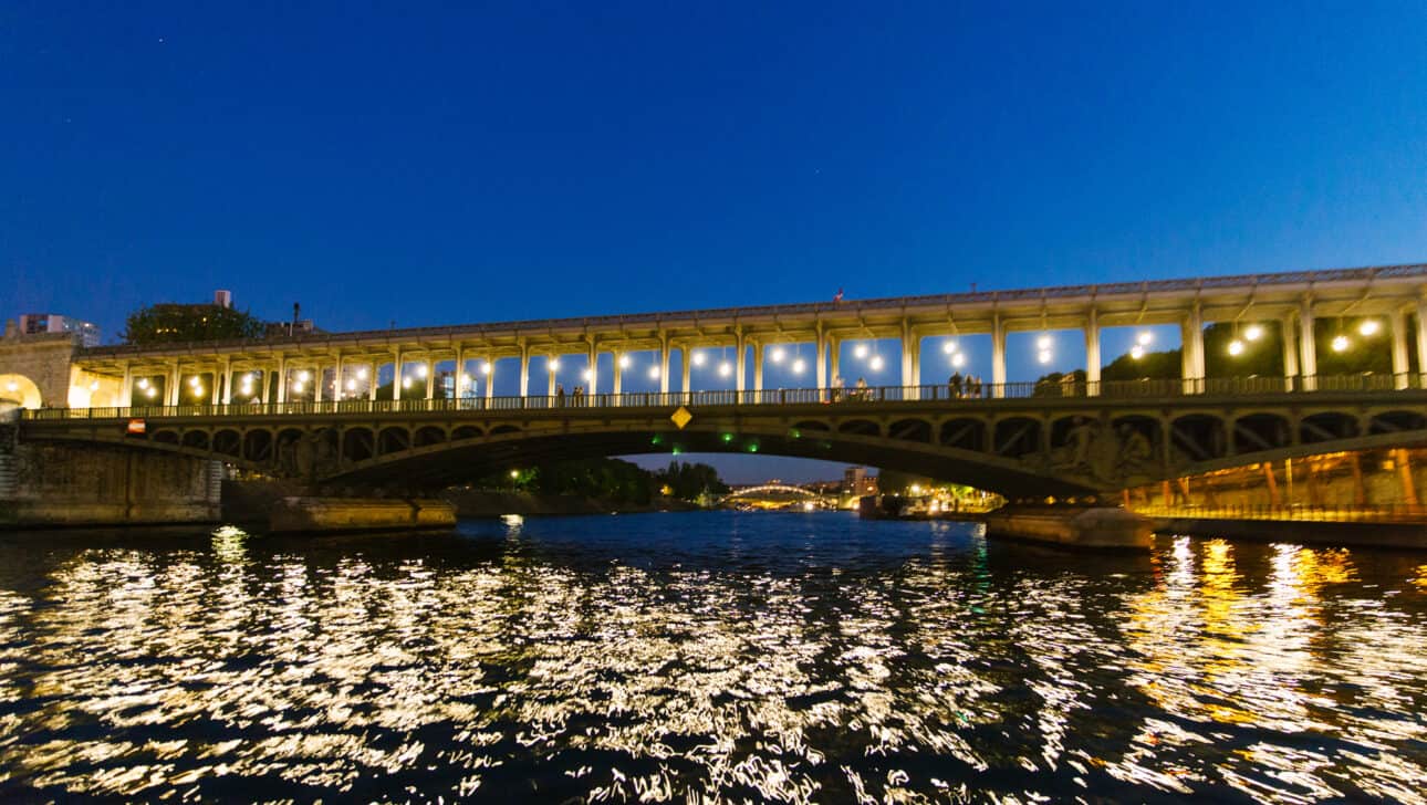 Paris, Attractions, Seine River, Paris-Seine-River-Slider8.