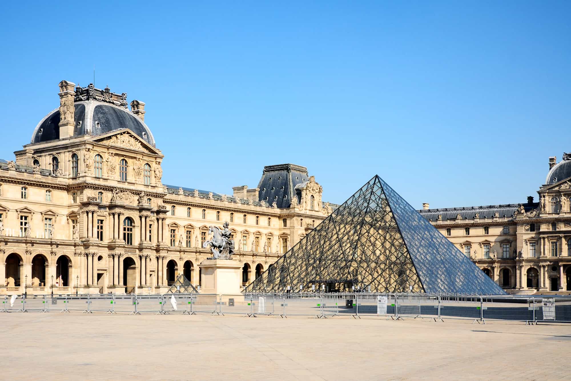Paris, Walking Tours, French Revolution Walking Tour, Highlights, Paris-Walking-Tours-French-Revolution-Walking-Tour-Louvre.