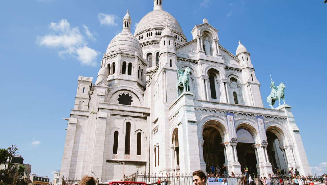 Paris, Walking Tours, Montmatre Walking Tour, Highlights, Paris-Walking-Tours-Montmatre-Walking-Tour-Sacre-Coeur.