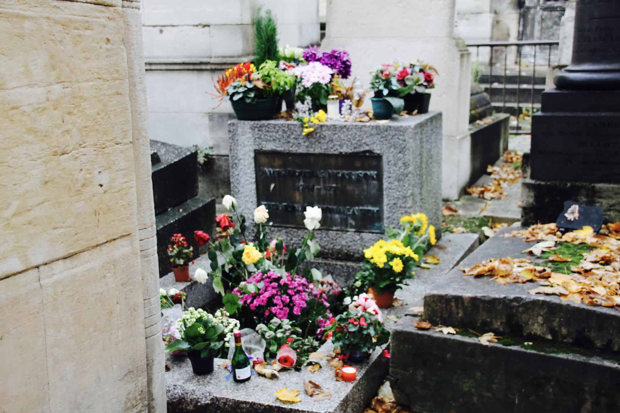 Paris, Walking Tours, Pere Lachaise Walking Tour, Hero Slider, Paris-Walking-Tours-Pere-Lachaise-Walking-Tour-Hero-Slider-10-Small.