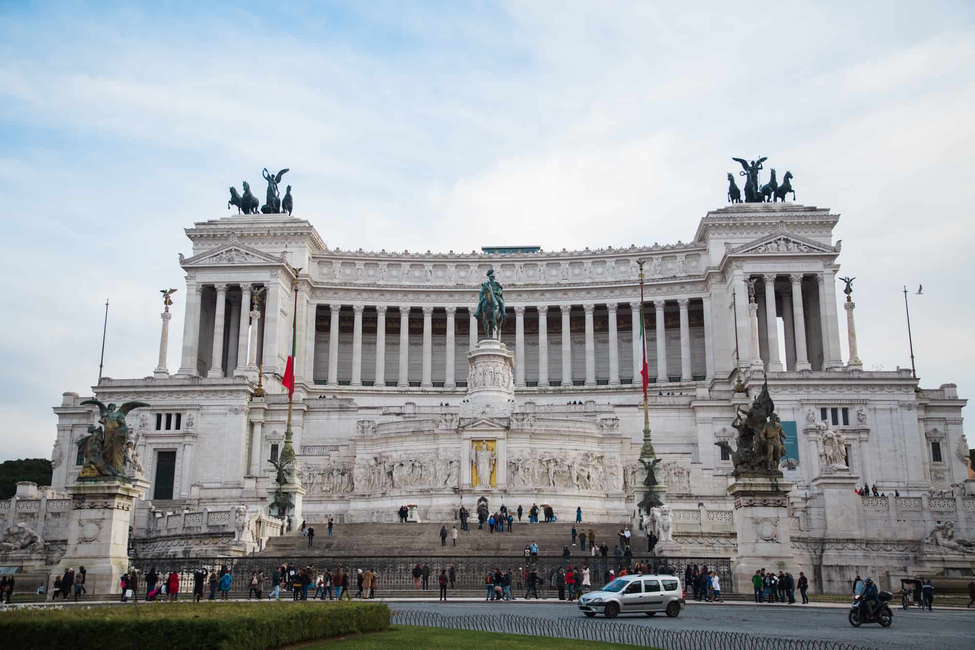 Rome, Attractions Archive, Rome-Attractions-Altar-Of-The-Fatherland.