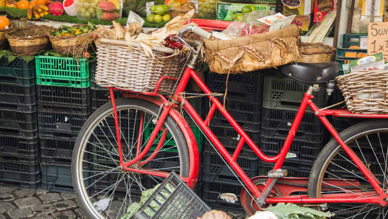 Rome, Bike, Highlights, Rome-Bike-Campo-De-Fiori-Market.
