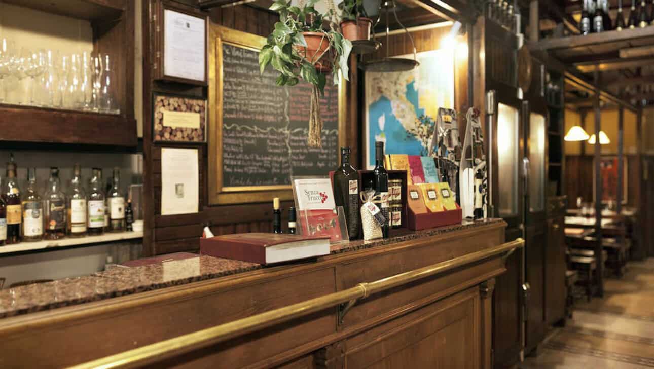 Rome, Wine Tasting, Highlights, Rome-Wine-Tasting-Typical-Roman-Wine-Bar.