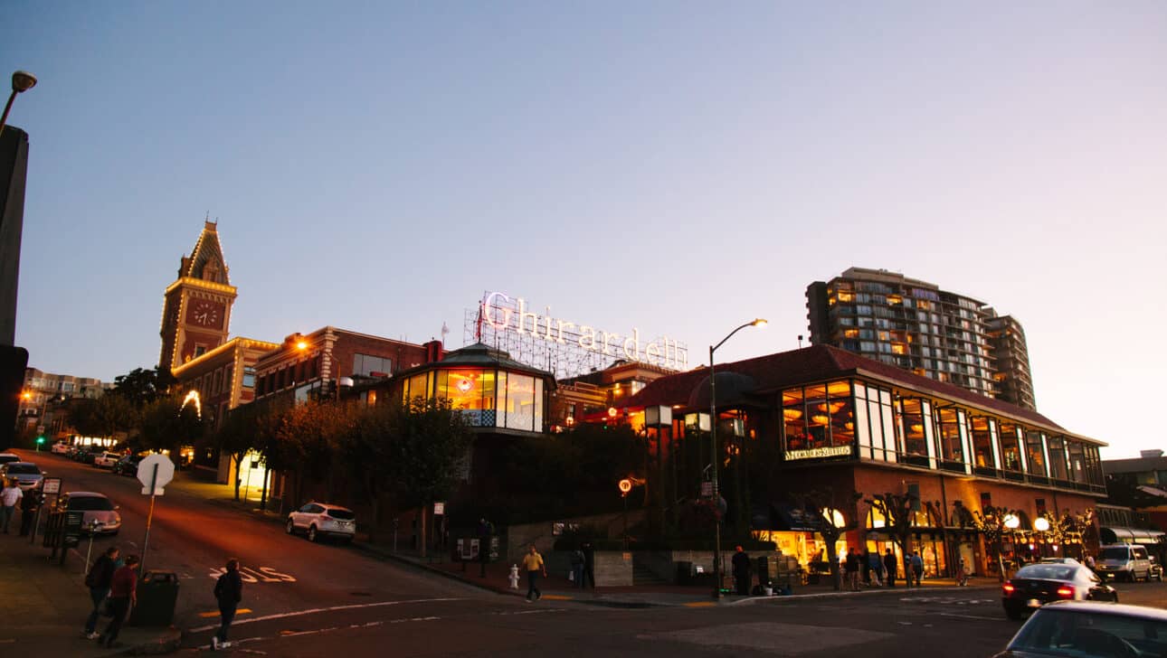 San Francisco, Attractions, Ghirardelli Square, San-Francisco-Ghirardelli-Square-Slider6.