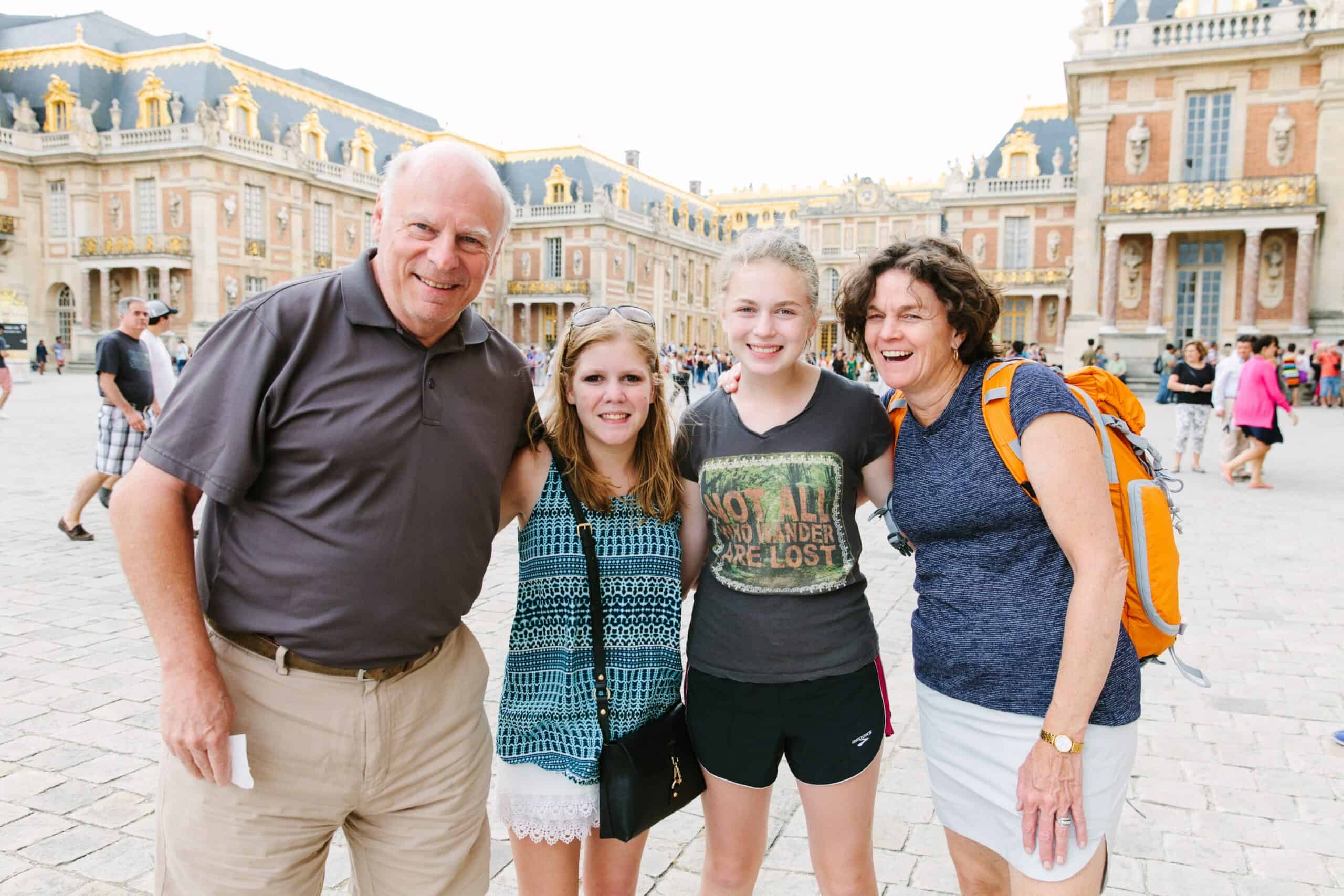 Versailles Château & Gardens Walking Tour with Fountain Show