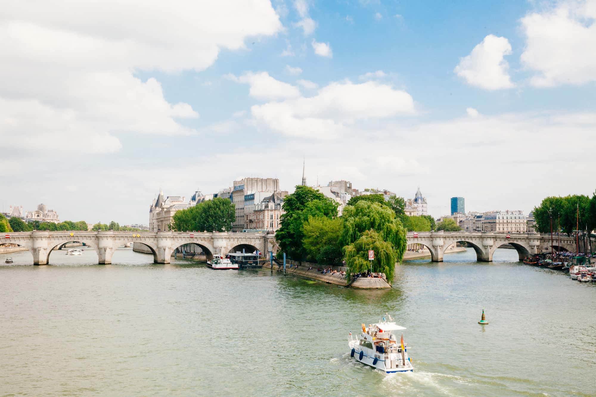 Paris, Walking Tours, History Of Paris Walking Tour, Hero Slider, Walking-Tours-History-Of-Paris-Walking-Tour-Hero-Slider-3-Large.