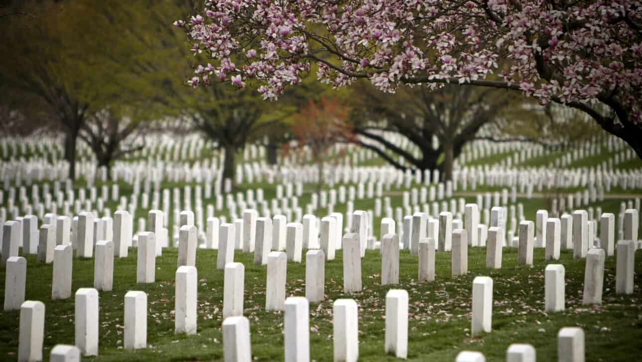 Washington Dc, Attractions, Arlington National Cemetery, Washington-Dc-Arlington-National-Cemetery-Slider1.