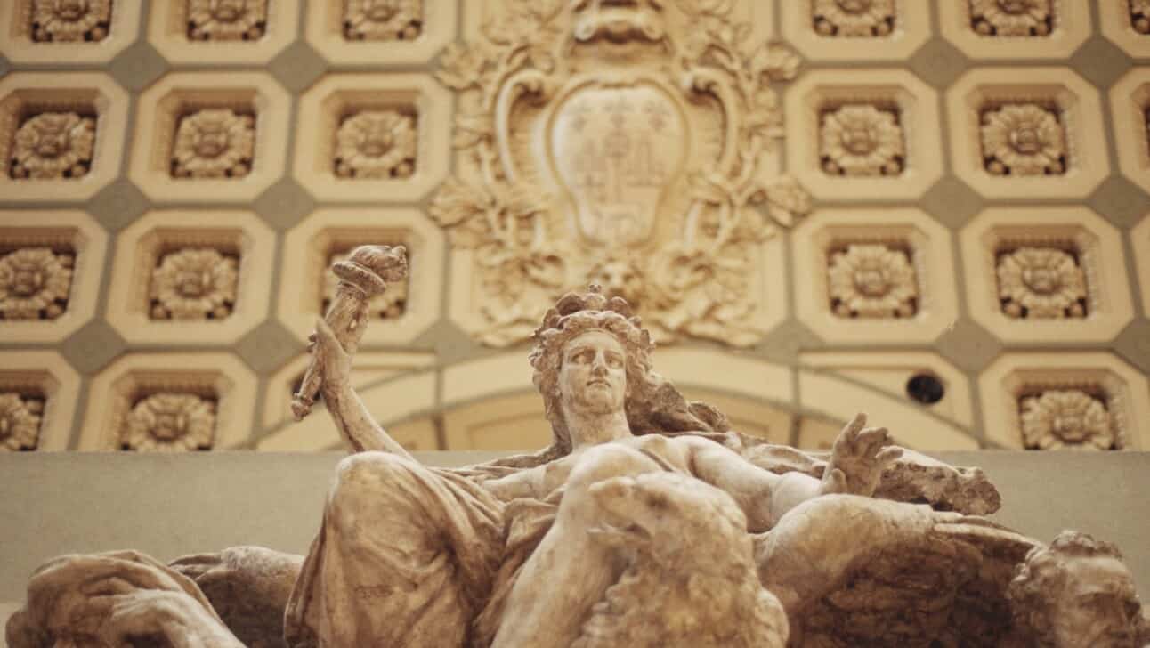 A statue inside the Musée d'Orsay