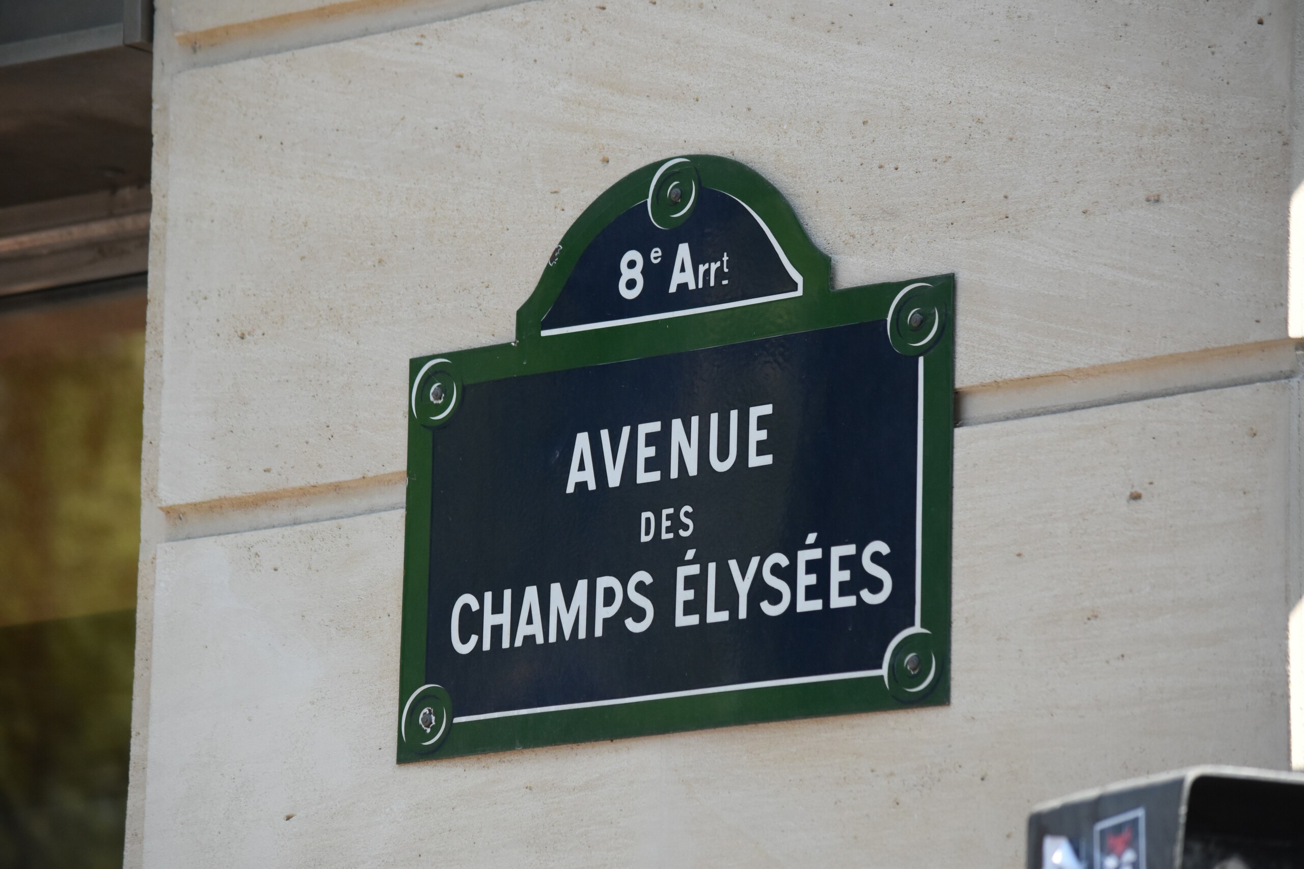 Champs-Élysées Walking Tour With Arc de Triomphe Entry – Paris