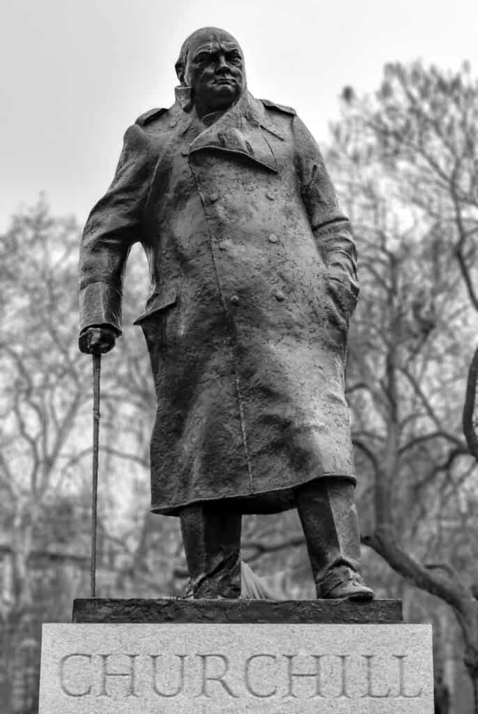 A statue of Winston Churchill