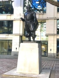 A statue of Captain John Smith in London