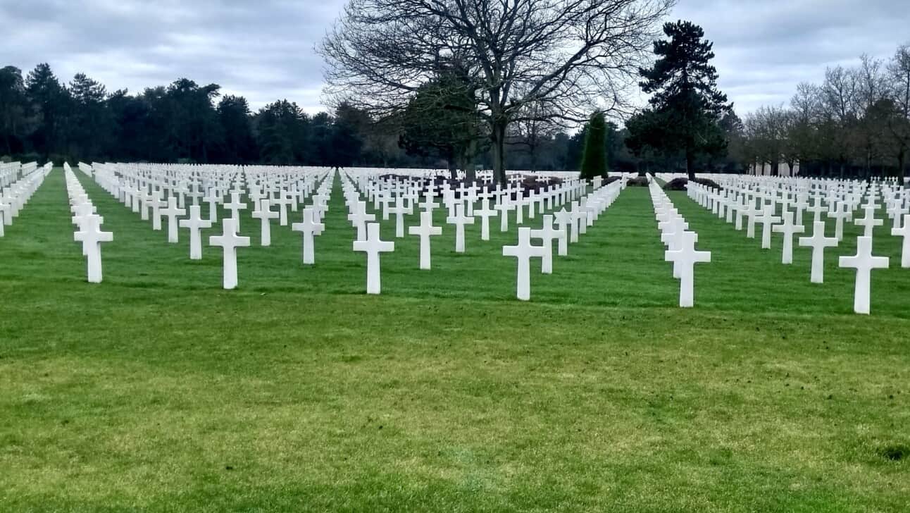 US Cemetery on Private Normandy Day Tour