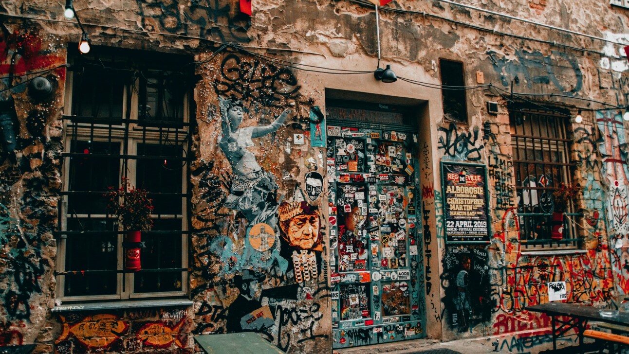 Graffiti in Dead Chicken Alley in Berlin, Germany